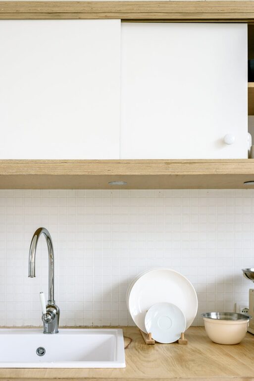 How to Make Your Kitchen Counters Clutter-Free and Spacious